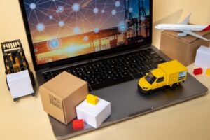 Blog 15 De ce este importantă transparența în serviciile de expediție
